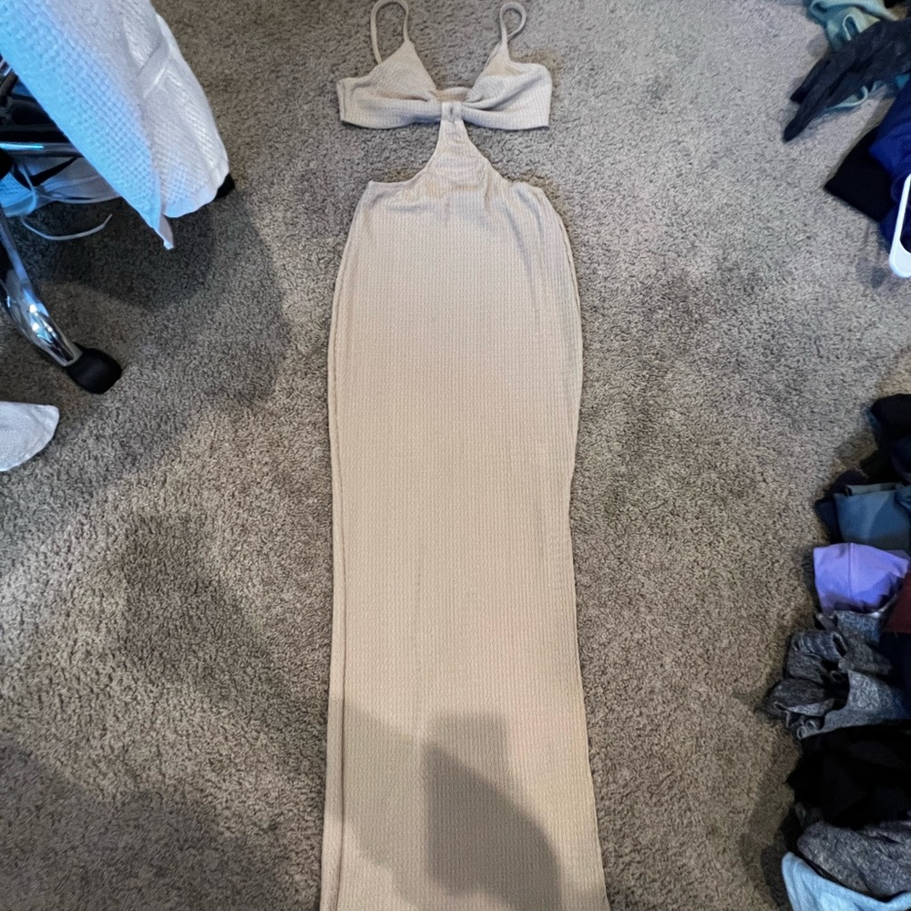Maxi cutout dress